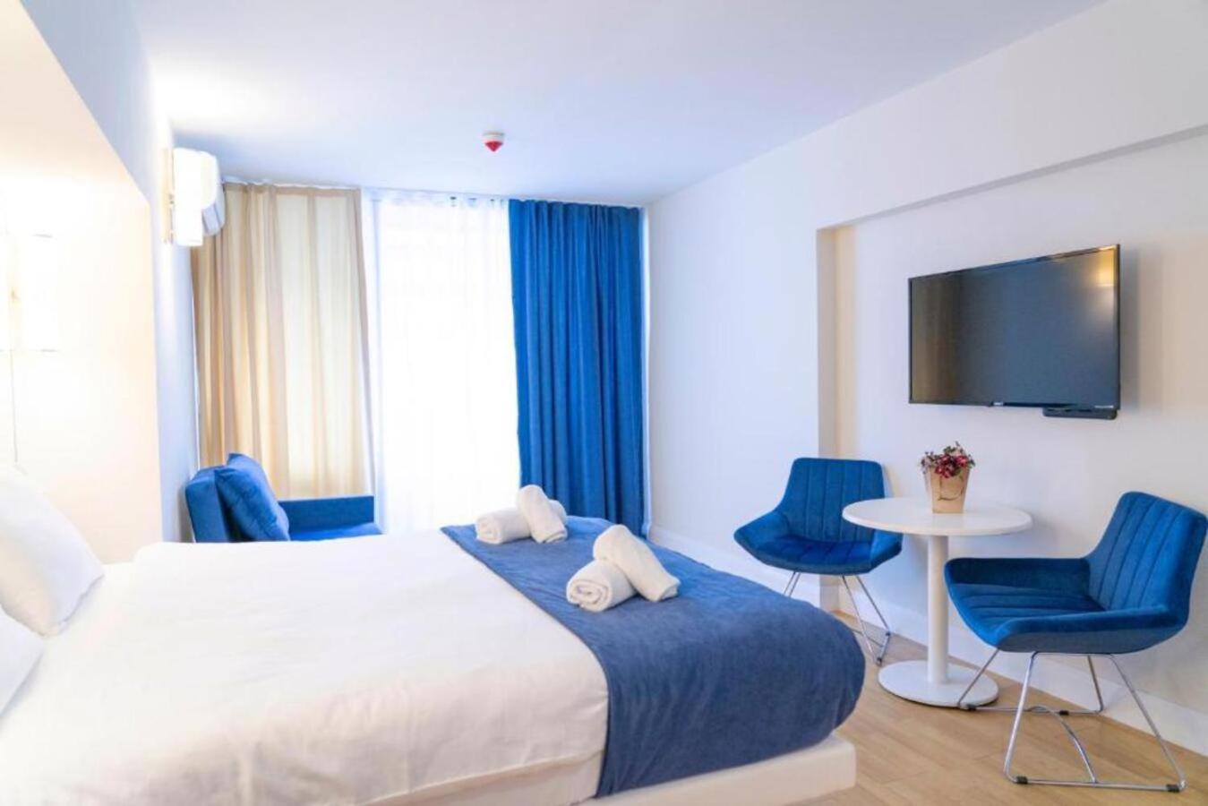 Holiday In Orbi Apartment บาทูมิ ภายนอก รูปภาพ
