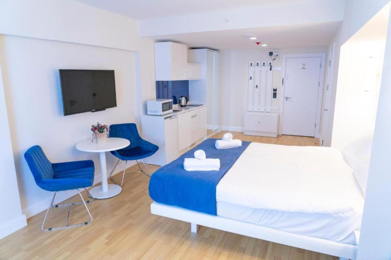 Holiday In Orbi Apartment บาทูมิ ภายนอก รูปภาพ