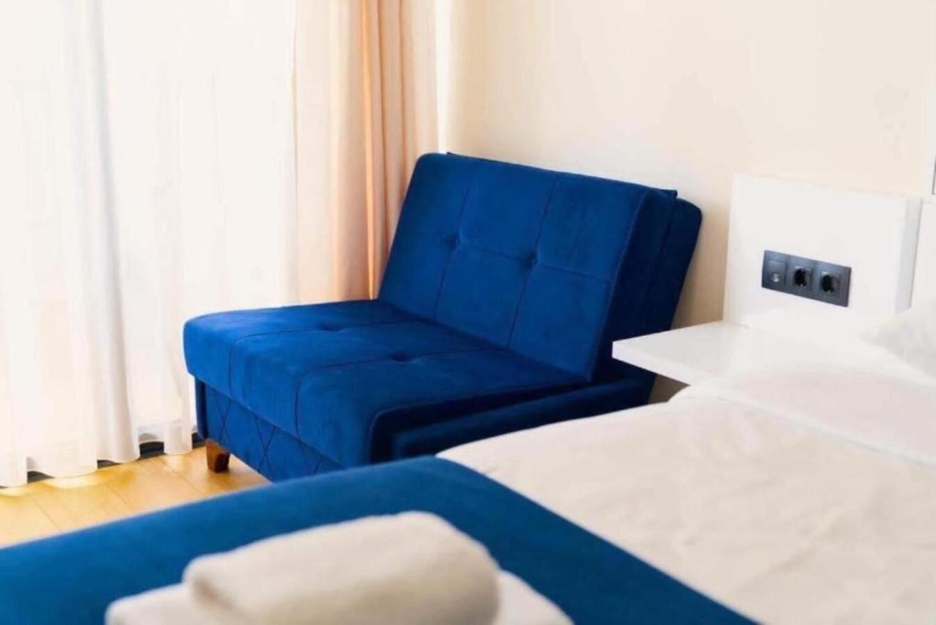 Holiday In Orbi Apartment บาทูมิ ภายนอก รูปภาพ